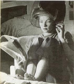 Gene Tierney feet photo 4