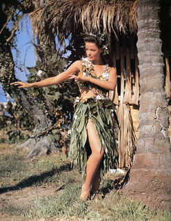 Gene Tierney feet photo 5