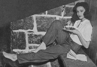 Gene Tierney feet photo 17