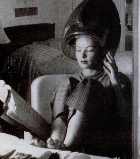 Gene Tierney feet photo 3