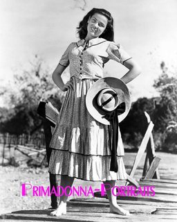 Gene Tierney feet photo 16