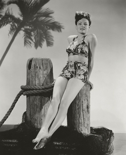 Gene Tierney feet photo 10