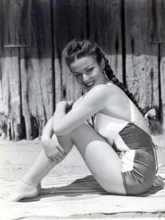 Gene Tierney feet photo 4
