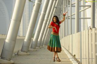 Genelia Deshmukh feet photo thumbnail