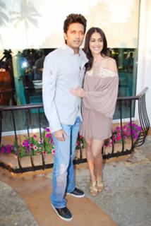 Genelia Deshmukh feet photo thumbnail