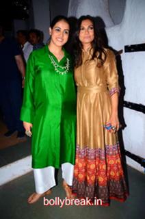 Genelia Deshmukh feet photo thumbnail