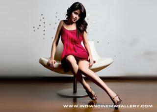 Genelia Deshmukh feet photo thumbnail