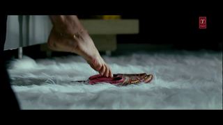 Genelia Deshmukh feet photo thumbnail