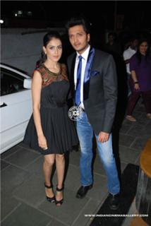 Genelia Deshmukh feet photo thumbnail