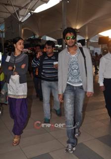 Genelia Deshmukh feet photo thumbnail