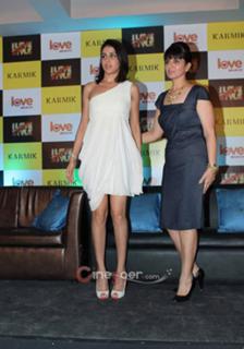 Genelia Deshmukh feet photo thumbnail