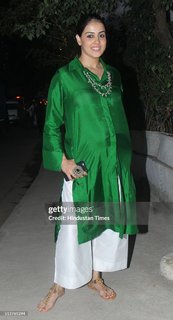 Genelia Deshmukh feet photo thumbnail