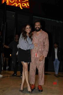 Genelia Deshmukh feet photo thumbnail