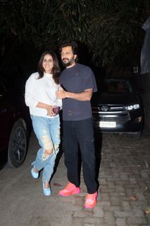 Genelia Deshmukh feet photo thumbnail