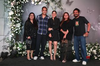 Genelia Deshmukh feet photo thumbnail