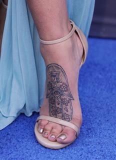 Genesis Rodriguez feet photo thumbnail