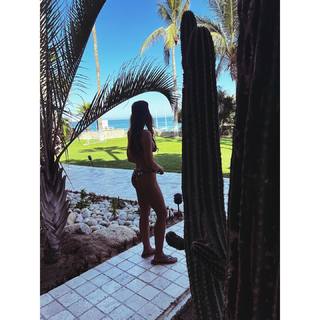Genesis Rodriguez feet photo thumbnail