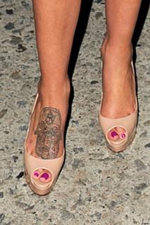 Genesis Rodriguez feet photo thumbnail