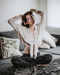 Genevieve Buechner feet photo 1