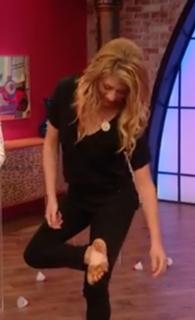 Genevieve Gorder feet photo thumbnail