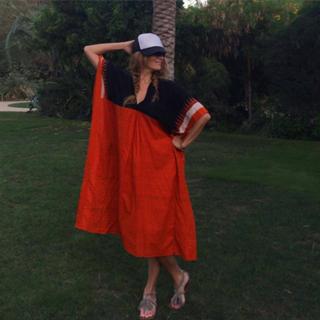 Genevieve Gorder feet photo thumbnail