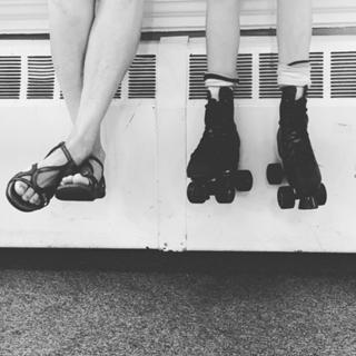 Genevieve Gorder feet photo thumbnail