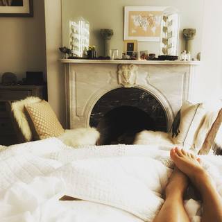 Genevieve Gorder feet photo thumbnail