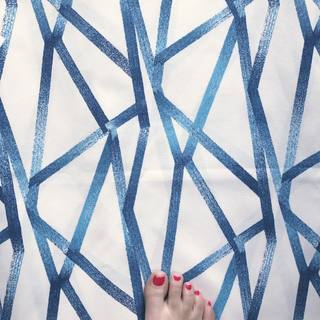 Genevieve Gorder feet photo thumbnail