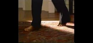 Genevieve Gorder feet photo thumbnail