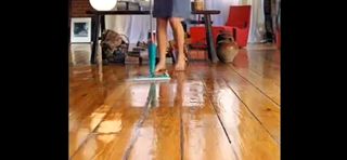 Genevieve Gorder feet photo thumbnail