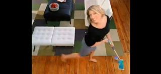 Genevieve Gorder feet photo thumbnail