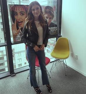 Genevieve Hannelius feet photo thumbnail