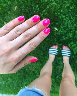 Genevieve Hannelius feet photo thumbnail