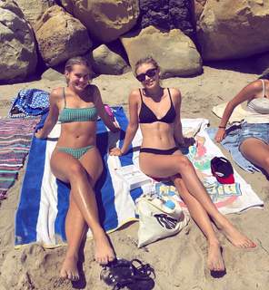 Genevieve Hannelius feet photo thumbnail