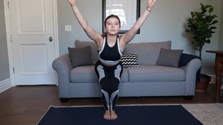 Genevieve Hannelius feet photo thumbnail