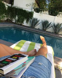Genevieve Hannelius feet photo thumbnail