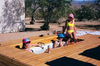 Genevieve Hannelius feet photo thumbnail