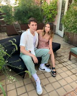 Genevieve Hannelius feet photo thumbnail