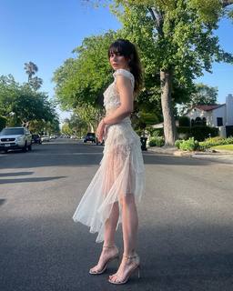 Genevieve Hannelius feet photo thumbnail