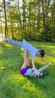 Genevieve Hannelius feet photo thumbnail