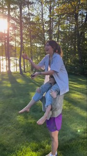Genevieve Hannelius feet photo thumbnail