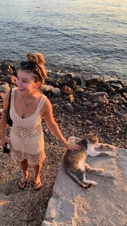 Genevieve Hannelius feet photo thumbnail