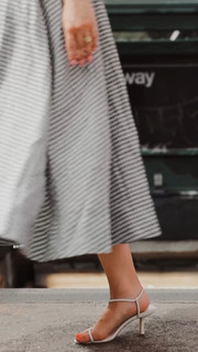 Genevieve Hannelius feet photo thumbnail