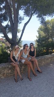 Genevieve Hannelius feet photo thumbnail