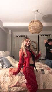 Genevieve Hannelius feet photo thumbnail