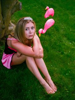 Genevieve Hannelius feet photo thumbnail