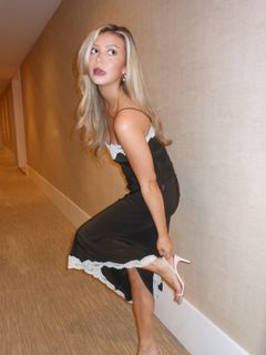 Genevieve Hannelius feet photo 4