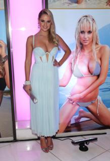 Genevieve Morton feet photo thumbnail