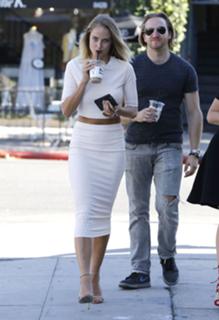 Genevieve Morton feet photo thumbnail