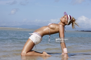 Genevieve Morton feet photo thumbnail